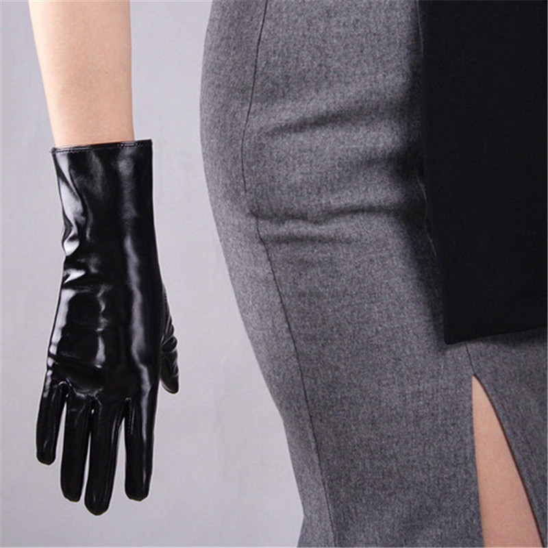 

28cm Patent Leather Gloves Medium And Long Section Emulation Leather Mirror Bright Bright Black Wild Basic Warm PU94
