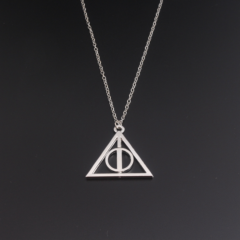 

SG Movie HP Deathly Hallows Wizard Necklace Can Be Rotated Gregory's Fiduciary Triangle Men Lady Necklaces Pendants
