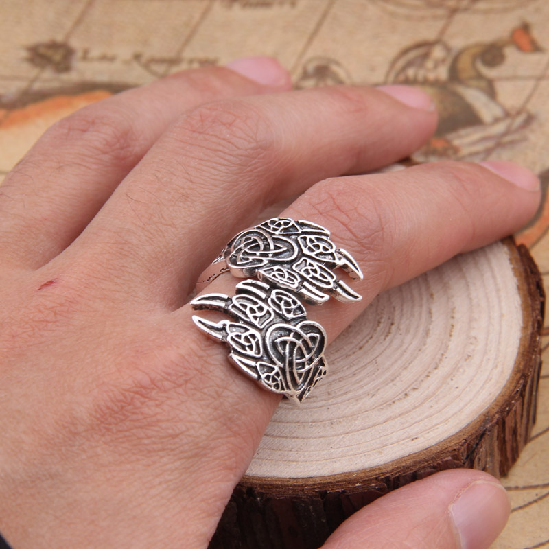 

2020 Dropshiping Viking Bear catch Symber Triskele Ring Men