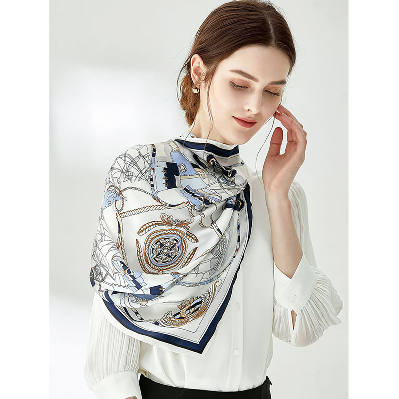

YILIAN Brand Large Square Scarf Women Autumn 70x70cm Chain Luxury Fashion Classic Design 2020 Newest Hijab Headband Neckerchief