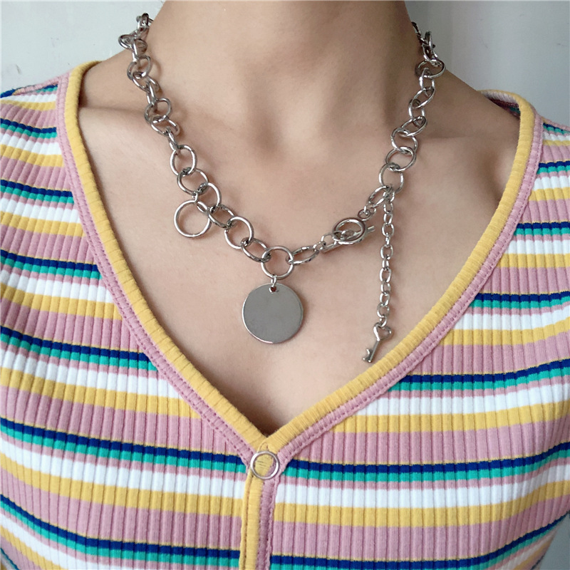 

Net red collar necklace Japan and South Korea hip-hop fashion personality round card key tide street beat clavicle chain
