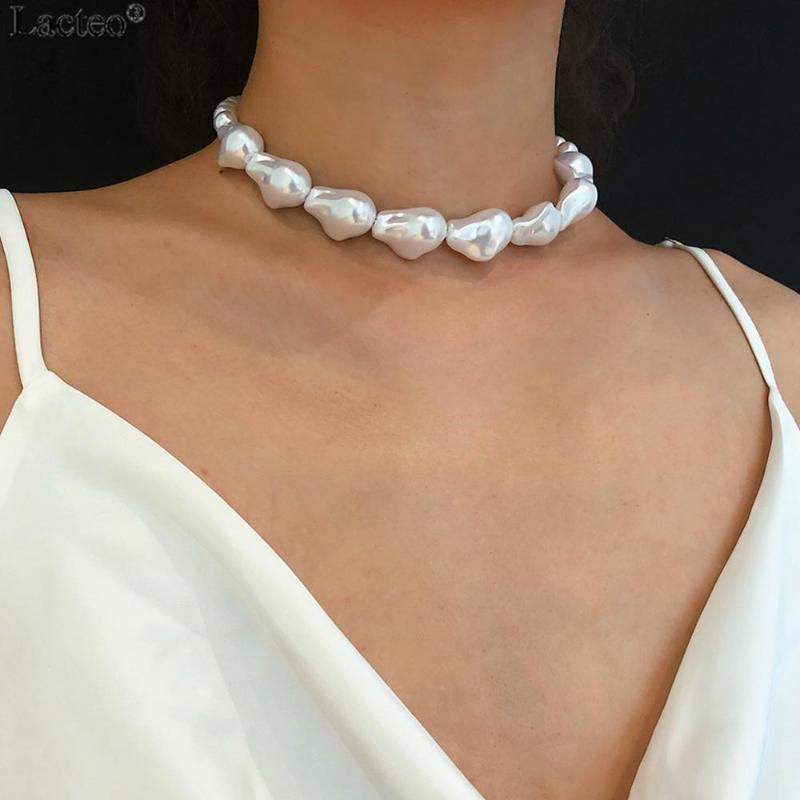 

Lacteo Bohemian Irregular Baroque Choker Necklaces for Women Statement 2020 Fashion Short Clavicle Chain Necklace Female Jewelry