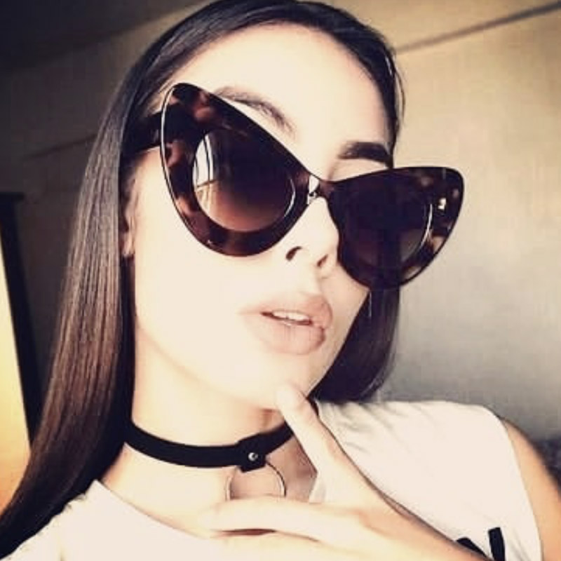 

2020 Luxury Thick Frame Cat eye Sunglasses Women Brand Designer Retro Rivet Sun Glasses For Female Oversized Shades oculos UV400