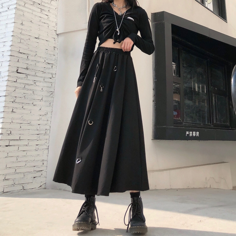

Summer Korean version ins dark Japanese metal lock with high waist showing thin yuansuo BF long A-line skirt in the wind, Black