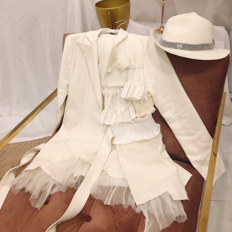 

Runway Designer Elegant Ruffles White Silk Draped Abrigo Mujer 2020 Autumn Winter Long Sleeve Wool Coat Women Streetwear, As pic