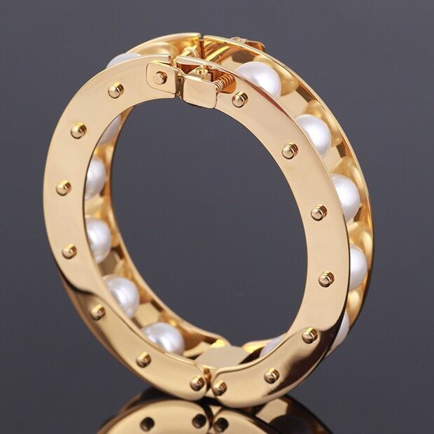 

Amybaby High Quality Luxury Fashion Womens white Pearls Bangle Jewelry For Party