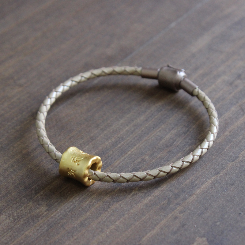 

Eastisan Brand Jewelry Tibetan Buddhist Braided Leather Bracelets Om Mani Padme Hum Charm Bracelet Lucky Bangles For Women/Men