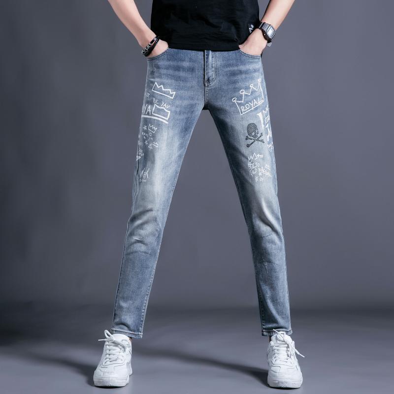 

iSurvivor 2020 Spring/Summer New Men's Jeans Light Color Embroidery Hot Rhinestone Heavy Craft Slim Small Straight Feet, Light blue