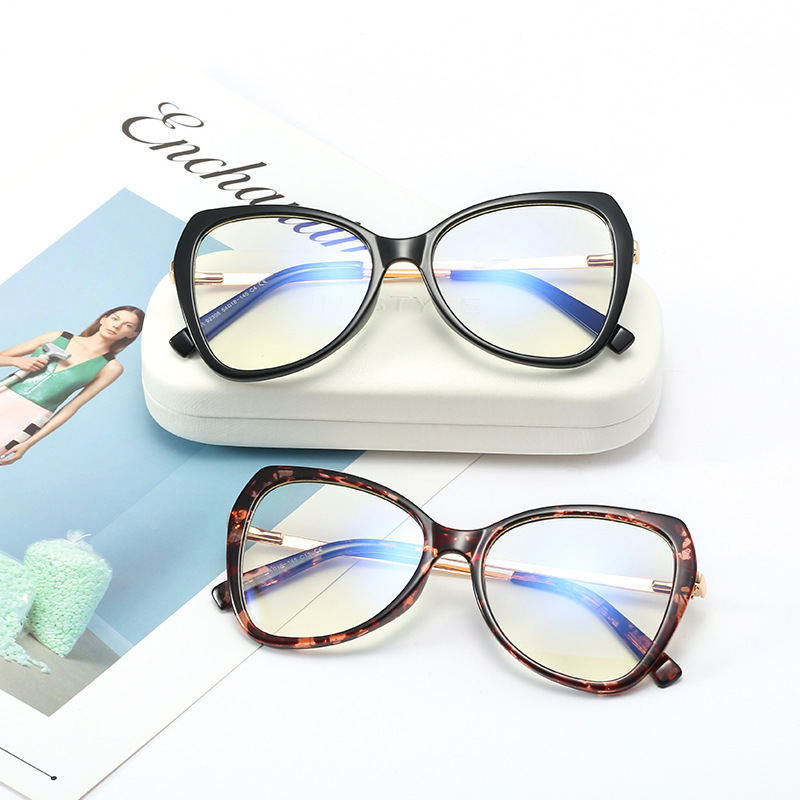 

92308 Retro Glasses Frame Women Squar Glasses For Women Clear Lens Eyewear Luxury Blue Light Blocking Optics Eye