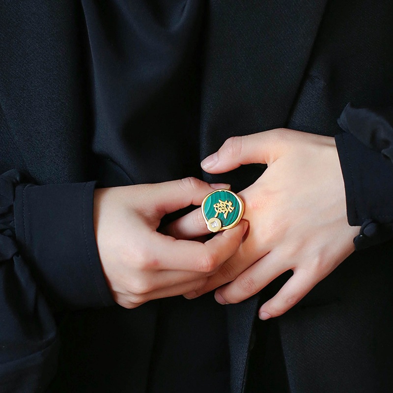 

Make A Fortune Series Copper Gold Plating Malachite Round Card Ring Female Guochao Index Finger Ring Wide Version