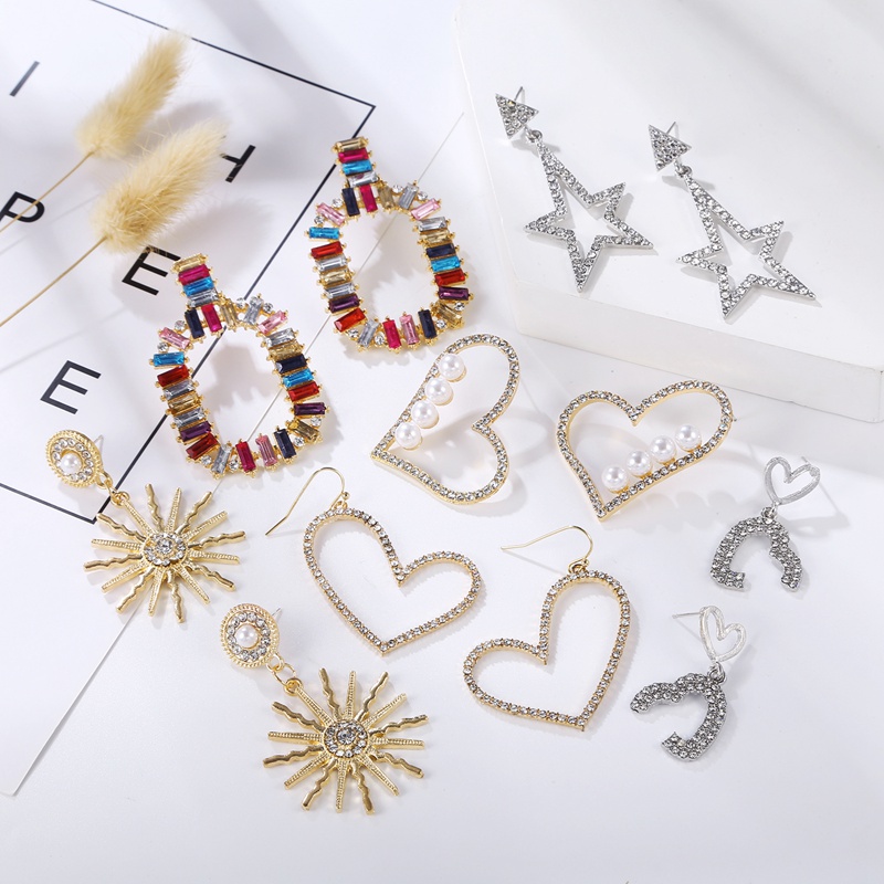 

Match-Right Gold Color Sweet Cute Heart Earrings for Women Korean Fashion Rhinestone Star Pearl Drop Earrings for Gift LX107