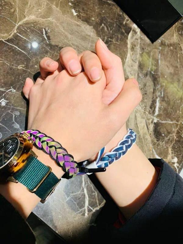 

bracelet holographic reflective vibrato tide brand bracelet shoelace men and women couple models a pair of student gift