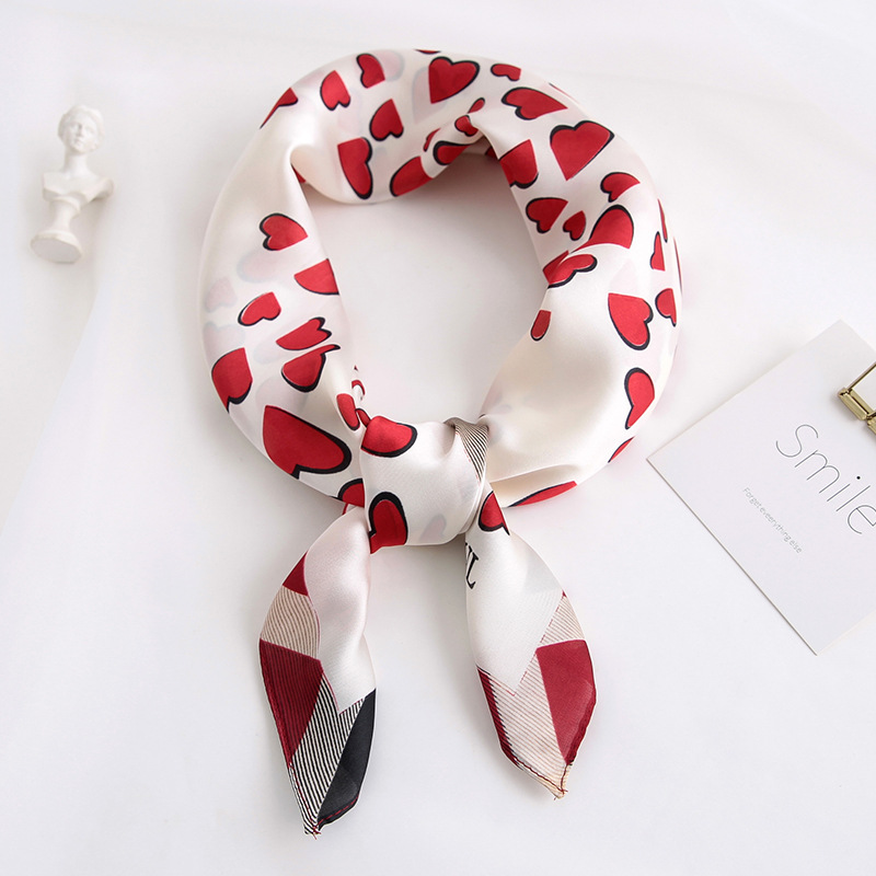 

Spring and autumn 2020 lady Square scarf Fashion new tourism sunscreen shawl women silk scarves Luxury print Muslim headcloth