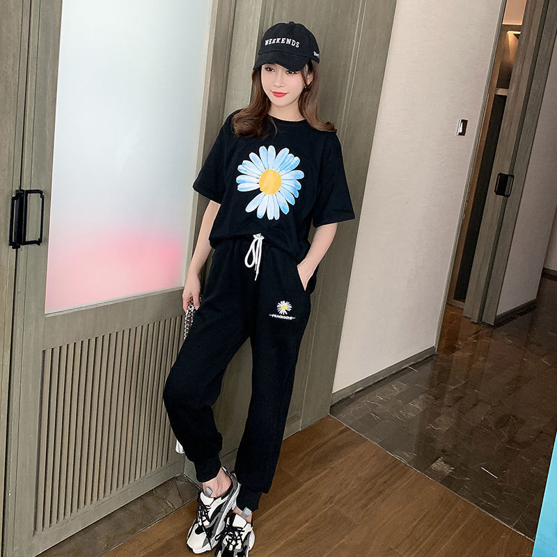 

Single piece / suit women' tracksuit was thin new tracksuit 2020 summer short sleeve small daisy T-shirt two piece set, White
