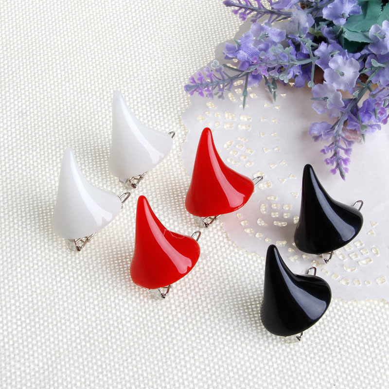 

2020 Women Stereo Devil Horn Ear Clip Chic Halloween Cosplay Hair Clip Hairpin 1 pair Girl Fashion Solid Plastic Resin Clips