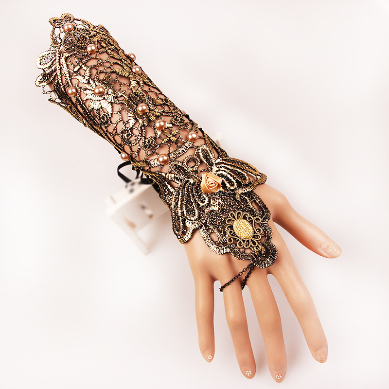 

European and American exaggerated retro bracelet with gold lace border and pearl glove chain