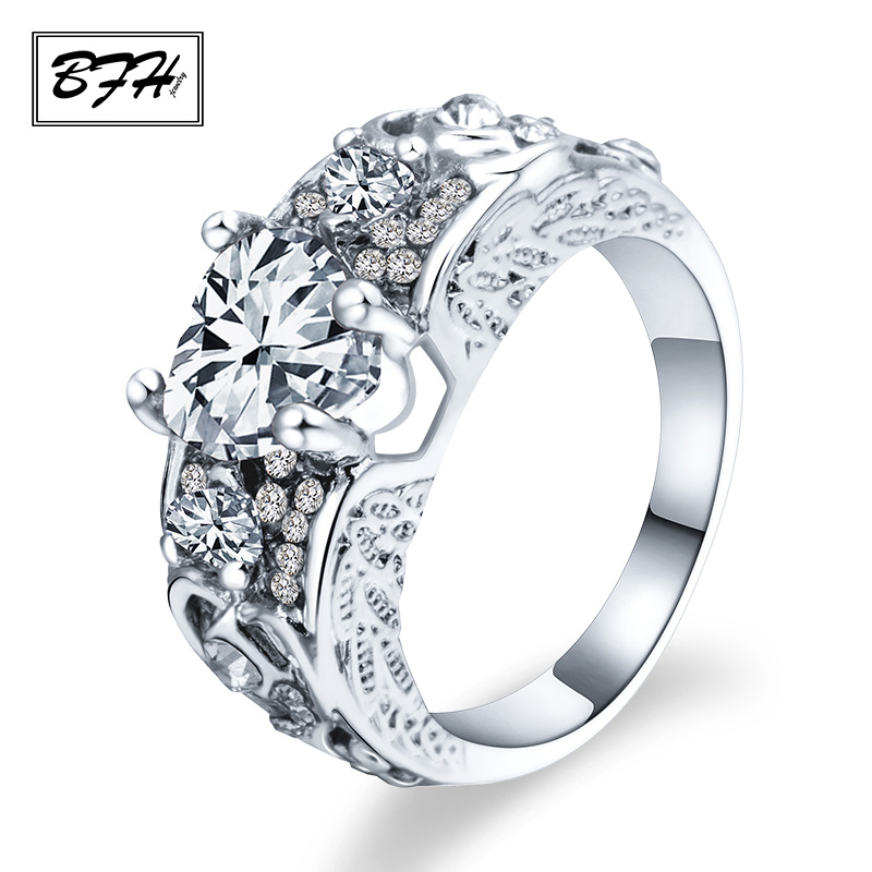 

BFH 2020 New Fashion Heart Crystal Wedding Rings For Women Silver Colour Zircon Romantic Love Ring Engagement Jewelry Gift
