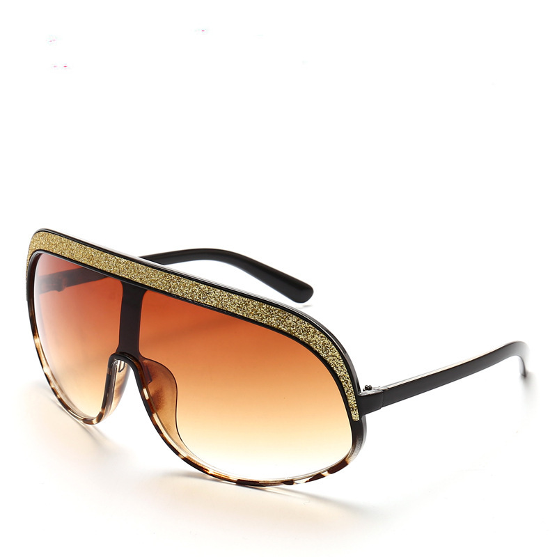 

2020 Clear Shades Women Brown Sunglasses Oversized Brand Designer Gradient Ladies Glasses Fashion Big Frame Woman Sunglasses NX