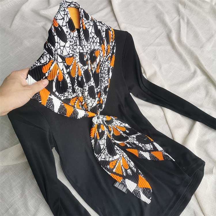 

Scarves SELLING Miyake Pleated Style Diamond Print Scarf Fashion IN STOCK