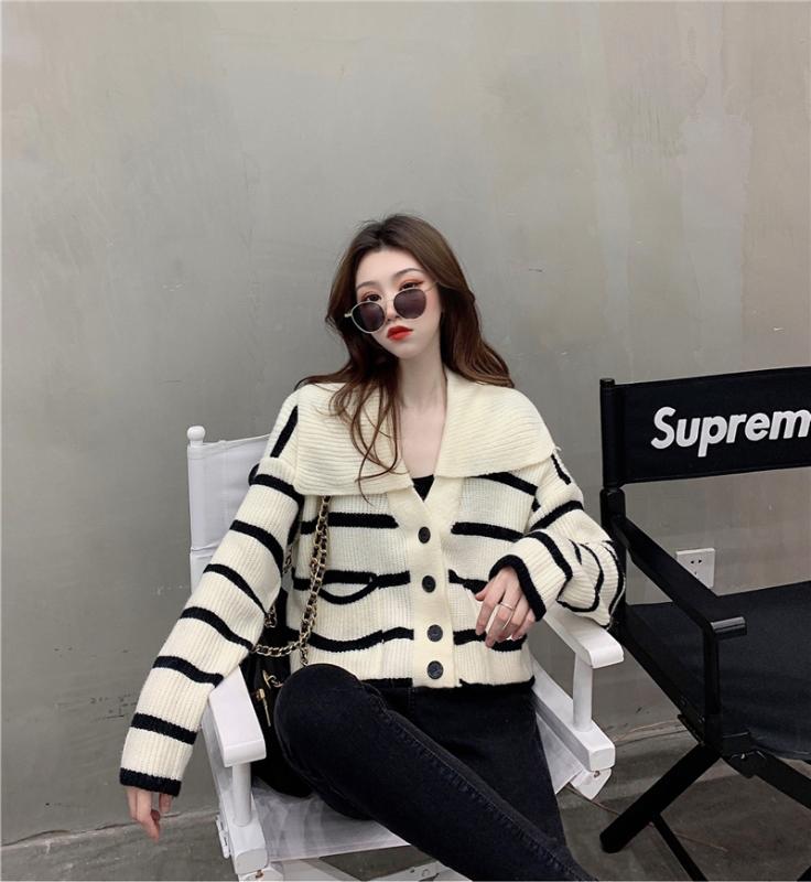 

New product striped control girl blouse, female lapel, hit color, fashion design, loose sweater, thin, wild knitted cardigan, The picture color