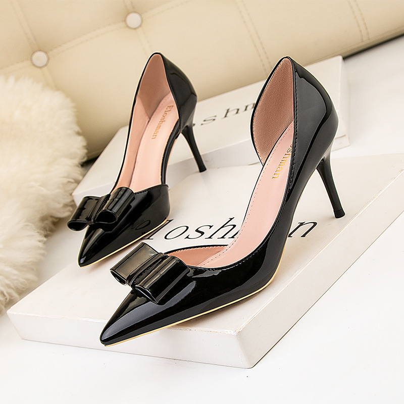 

Fashionable high-heeled patent leather pointed pointed hollow sexy slim bowknot high-heeled shoes women, Beige