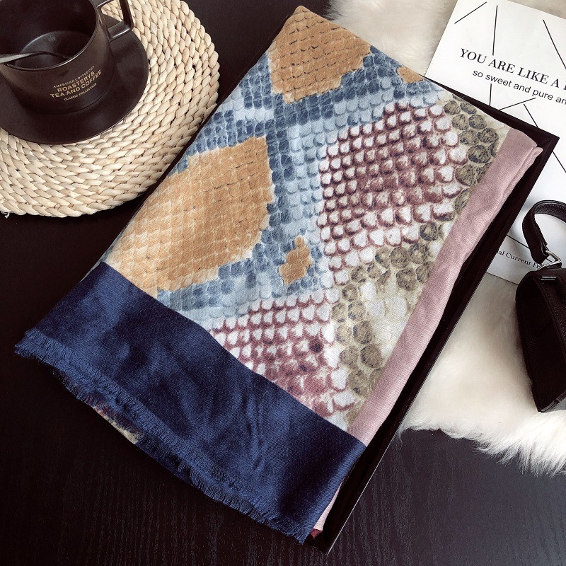

Royalmaybe Spring and autumn cotton scarf thin gauze scarf color snake pattern silk summer sun shawl beach towel