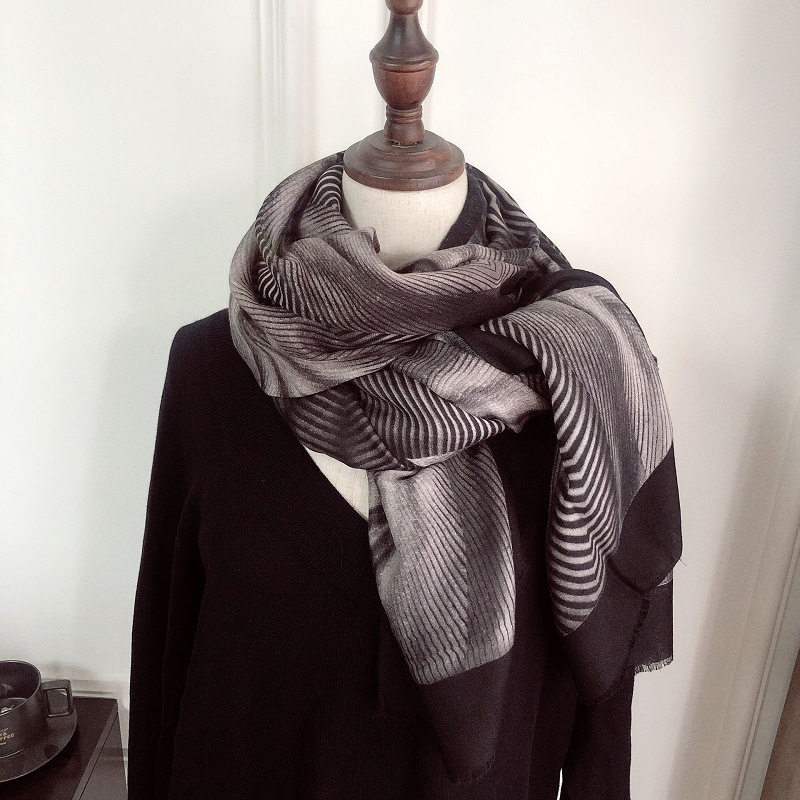 

Royalmaybe Silk scarf women autumn and winter scarf summer sunscreen shawl dual-use decorative bib line women winter