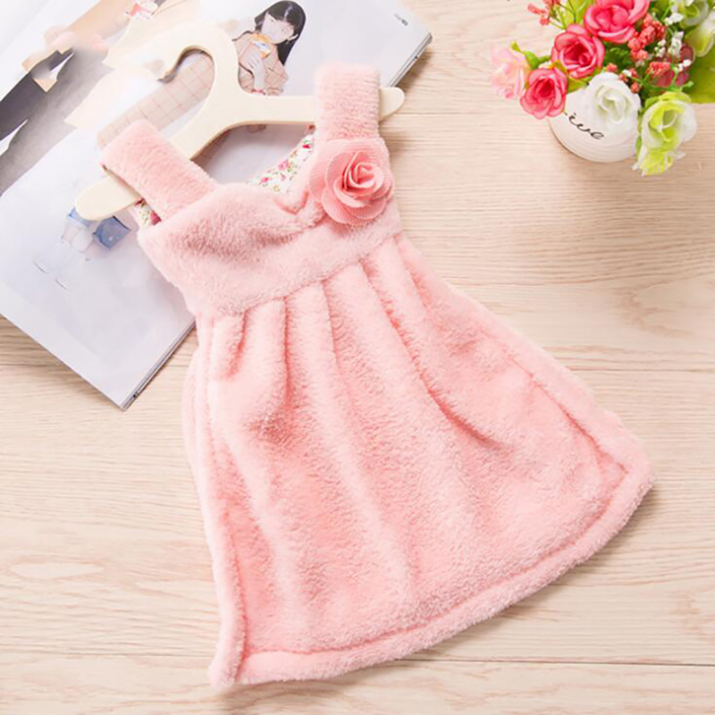 

1 PC Creative Lovely Dress Towel Thick Coral Velvet Absorbent Towels Hanging Hand Towel For Kitchen Bathroom Use, Pink