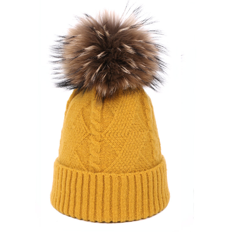

Real Raccoon Fur Ball Cap Pom Poms Winter Hat for Women Knitted Hat Knitted Beanies Cap Warm Female Girls Pompom, White