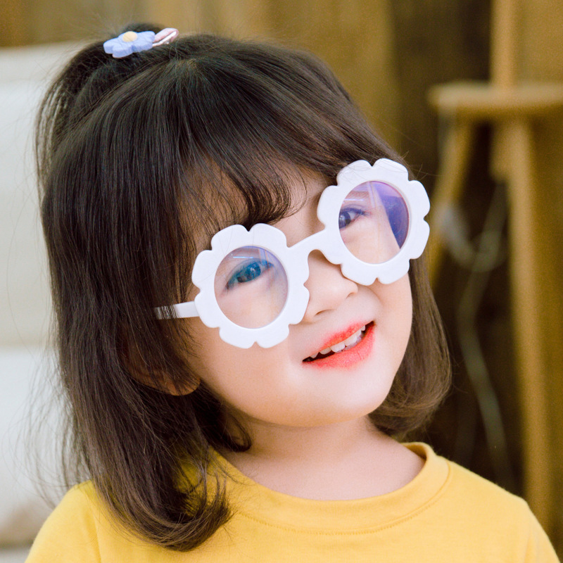 

New fashion lovely sunglasses for children high grade comfortable flower frame glasses wholesale B104