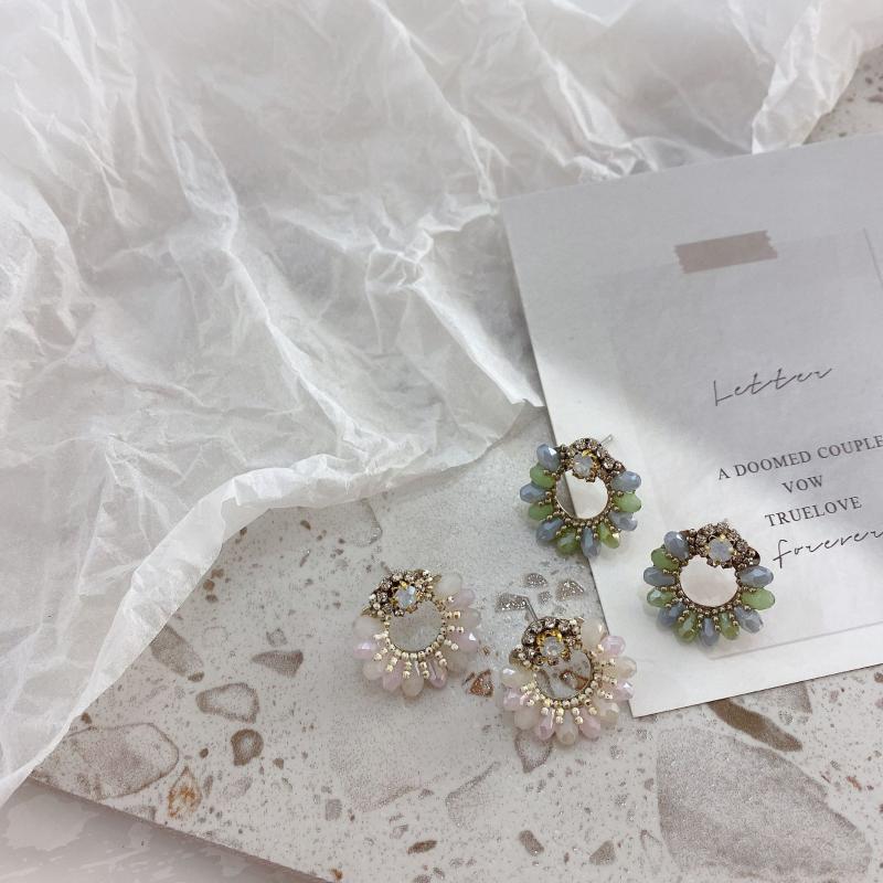 

2020 New Vintage Elegant Handmade Simple Transparent Korean Crystal Gold Metal Earrings For Women Girl Wedding Party Gift