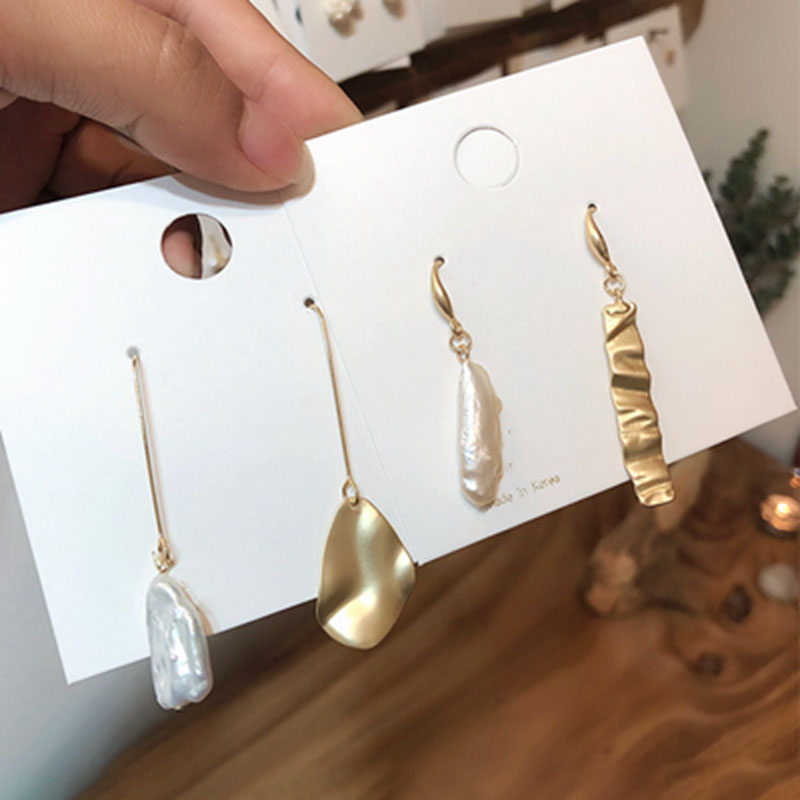 

Dangle & Chandelier 2021 Vintage Earrings Gold Color Metal For Women Pendientes Mujer Freshwater Pearls Jewelry Brincos