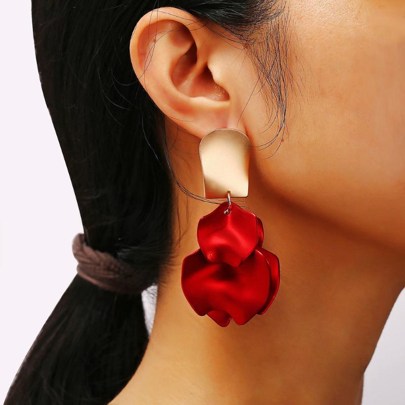 

Dangle & Chandelier Vintage Plastic Flower Earings 2021 Boho Red Petal Pendant Drop Earrings For Women Wedding Pendientes Party Jwelry Gift