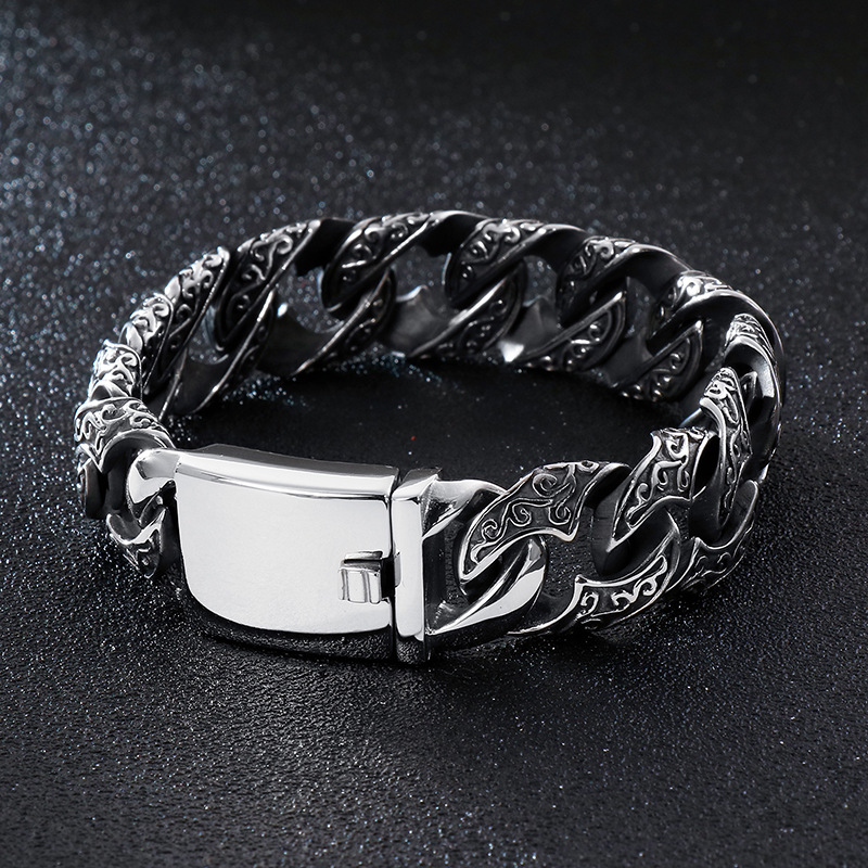 

Personality men's jewelry Titanium steel interlocking pattern bracelet fashion men's stainless steel bracelet