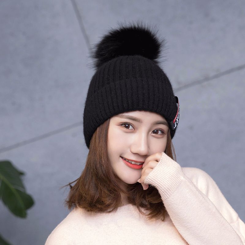 

2020 New Brand Knitted Hats for Women Thicken and Warm Beanie Solid Color With BIG Pompoms Cap Winter Hat Designer Bonnets, Black