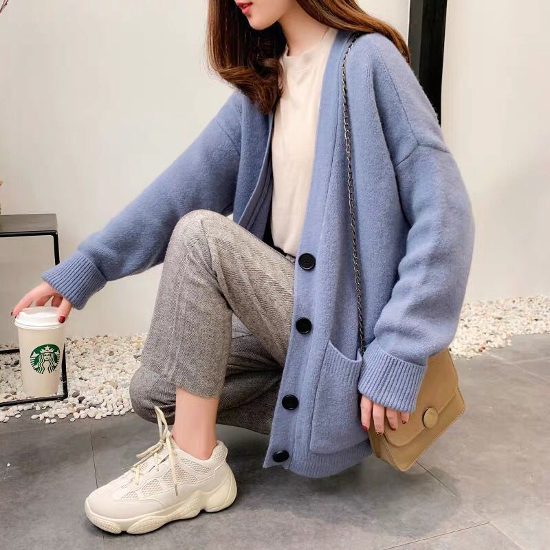 

2020 autumn and winter new women's knitted solid color buttons Korean loose top V-neck fashion temperament sweater cardigan, Beige