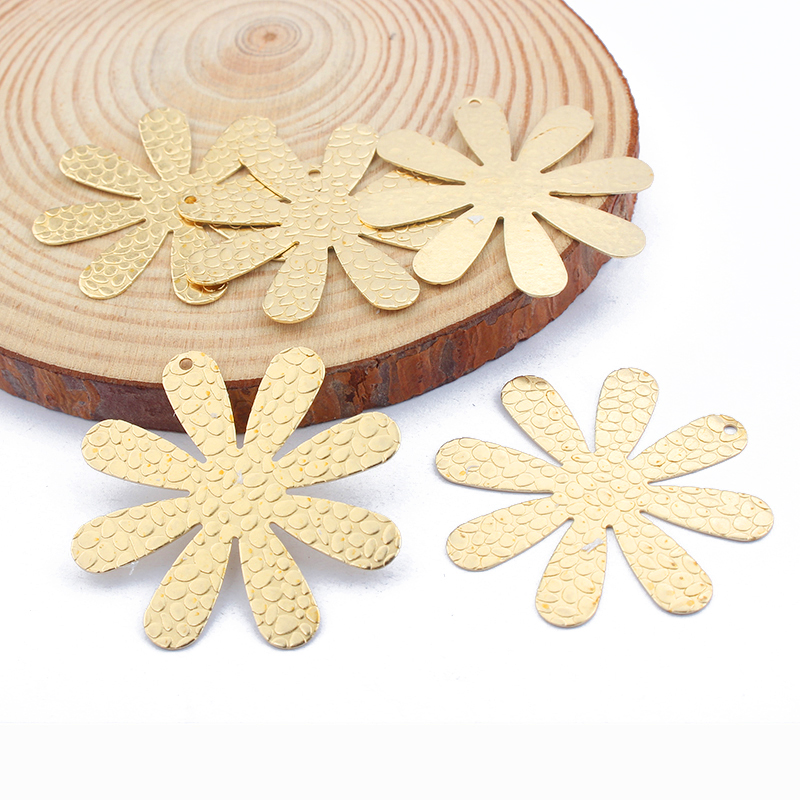 

1pack Brass Hanging Charms Flower Hammered Charms Pendant For Handmade Earrings Jewelry Findings Making 39*39mm
