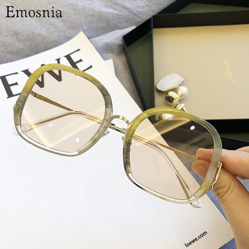 

Emosnia Unisex Oversized Square Sunglasses for Men Women INS Fashion Style Eyewear Metal Frame Sun Glasses Shades Oculos UV400