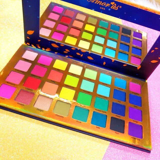 

Hot Sale Brand Amorus 32 Color Eyeshadow Palette Remember Me 32 Shadow Pressed Pigment Limited edition Palette