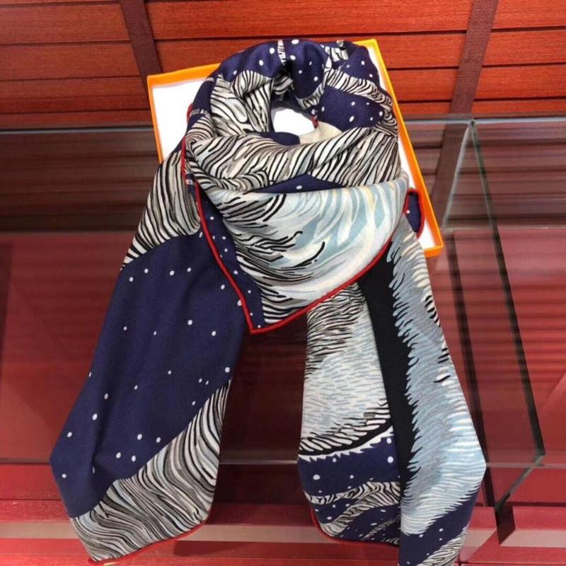 

2020 new arrival winter colorful design 70% cashmere 30% silk big scarf 135*135 cm warm fashion wrap shawl for women lady