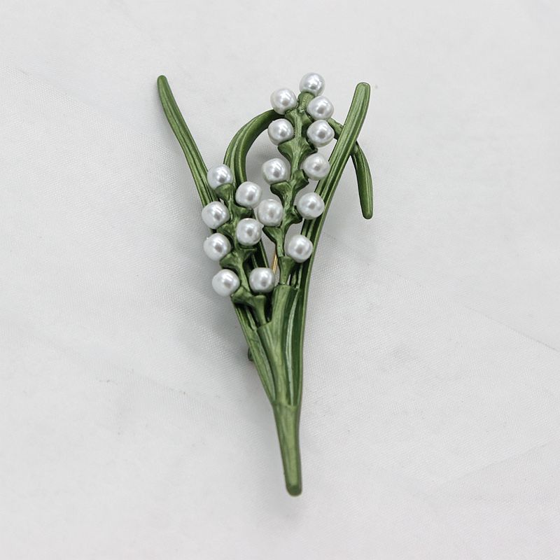 

2020the new small and fresh gardenhalf hole imitation pearl windwheat big rice ricefemale Brooch flower