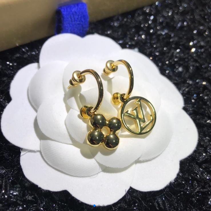 

Top selling retro Zircon Earrings in Europe and America in 2020