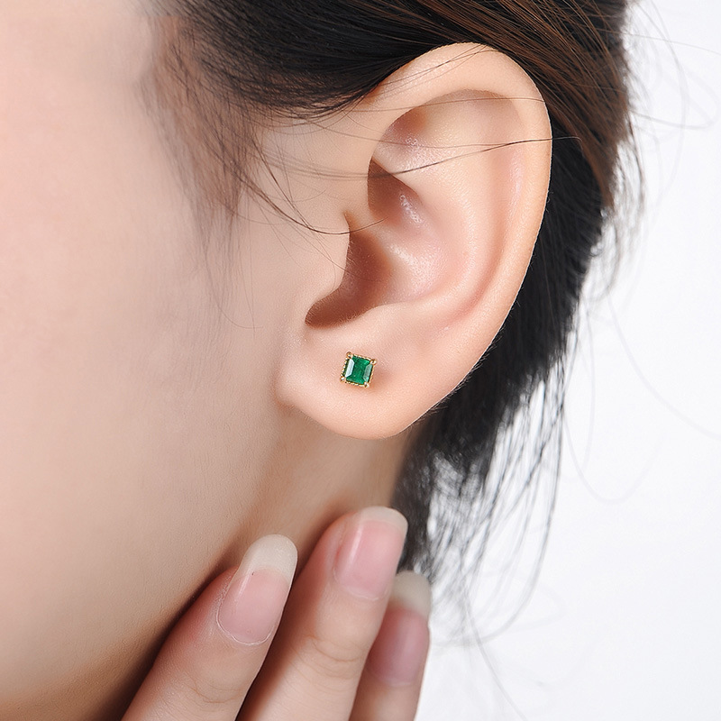 

Stud Earrings For Women Mom Classic Princess Square Green Crystal Light Gold Color Birthay Gift Fashion Jewelry KBE273
