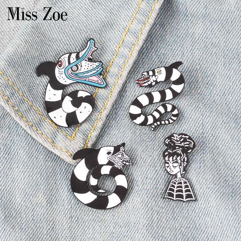

Beetlejuice Enamel Pin Lydia Deetz SandWorm Badge Brooch Lapel pin for Denim Jean shirt bag Horror Movie Jewelry Gift for friend