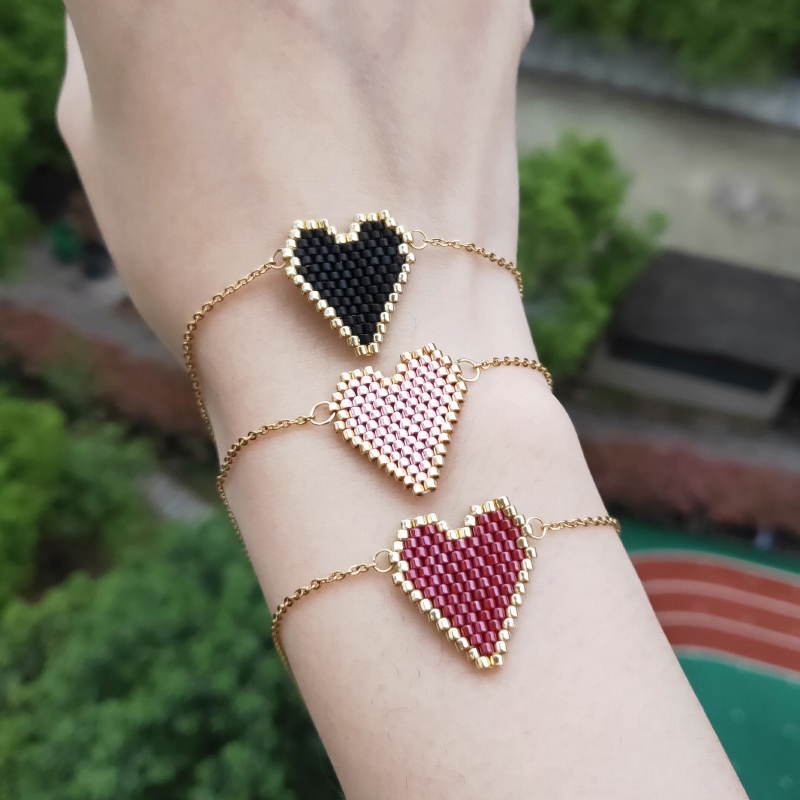 

FAIRYWOO Pink Heart Jewelry Goth Gold Charm Bracelet Women Bling Bracelet Miyuki Bead Bracelets Stainless Steel Chains Jewelry