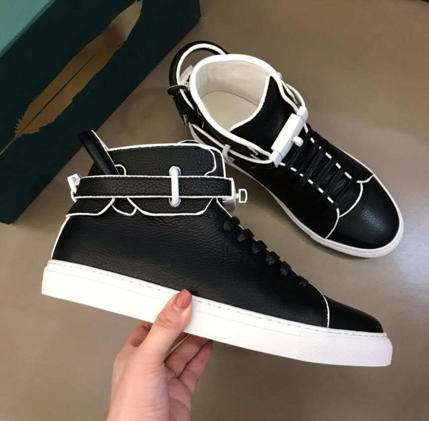 

Perfect Designer 100MM Dusty Tricolor Lock Sneaker Shoes Genuine Leather High top Men Comfort Skateboarding Outdoor Walking Shoes