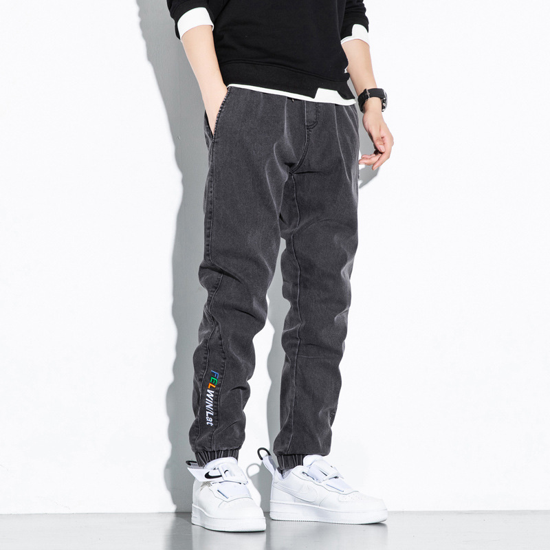 

2020 nian Autumn and Winter New Style Large Size Casual Youth Bib Overall Male Autumn Large Trunks Fashion Casual Jeans Male, Black and white with pattern