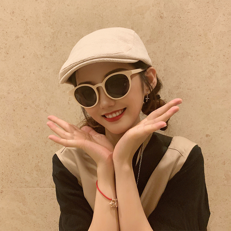 

Beige cotton and forward Cap Retro Beret Women Summer Slim