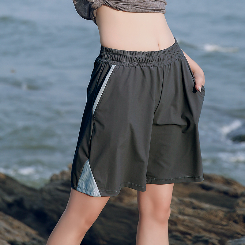 

Summer yoga sport jogging trousers women's Large size loose high waist fitness running shorts XXL prevent expose sports shorts, Black