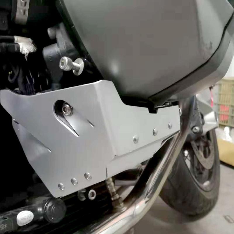 

Suitable for latte RNINET cylinder bottom protection engine bottom protection cover left and right cylinder head